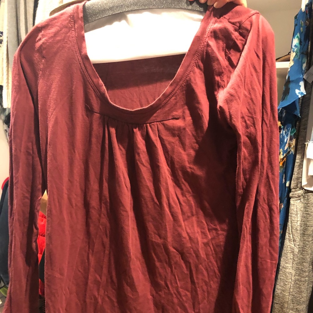 Michael Stars burgundy top